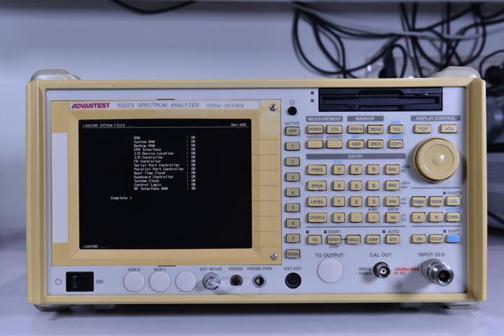 Анализатор спектра Advantest  R3273